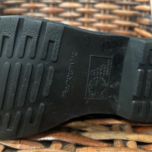 Dr. Martens Coralie quilted black combat boot 7 Great condition! - Picture 9 of 15